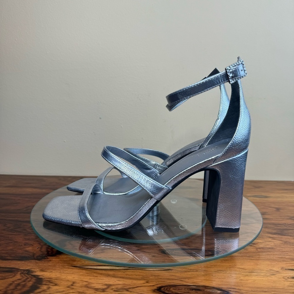 NEW Nordstrom Rack Adelaide Block Heel Sandal silver metallic - Picture 2 of 16